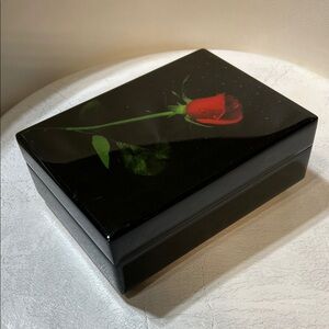 Vintage Music Box playing 🎼Doctor Zhivago